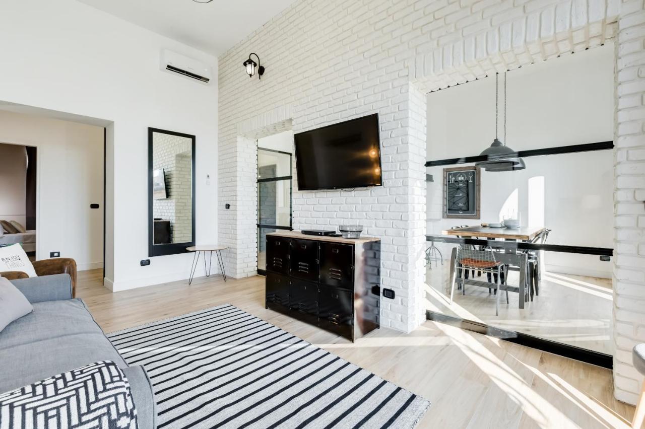 Bmga L Glam Industrial 3-Bed Apartment In Termini โรม ภายนอก รูปภาพ